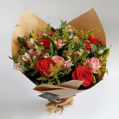 Buquê 18 Rosas Importadas Com 2 Cores