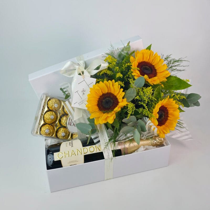 Caixa Com Bebida e Flores - Comemoração Especial - Image 3