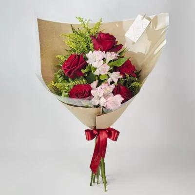 Buquê 5 Rosas Importadas