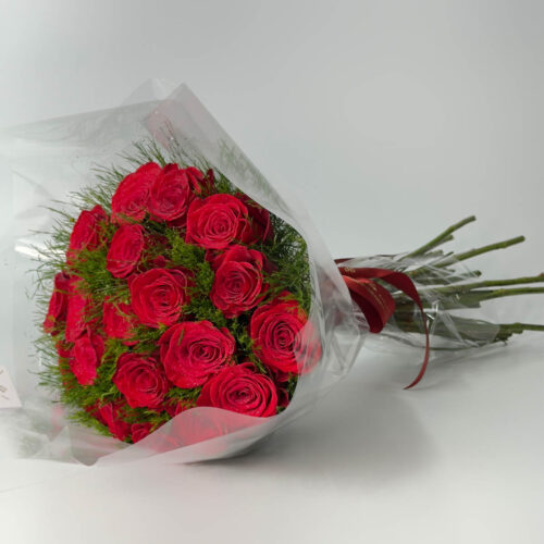 Buquê 20 Rosas Importadas e Verdes