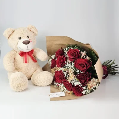 Buquê 12 Rosas Importadas e Pelúcia